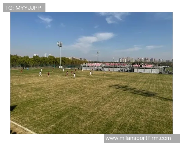 上海海港U17在青少年精英联赛第二阶段取得第四名成绩展现出色表现