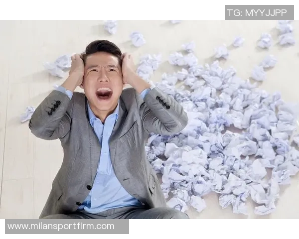 弗兰克谈斯彭斯被换下后的情绪表达对球队失利感到非常失望