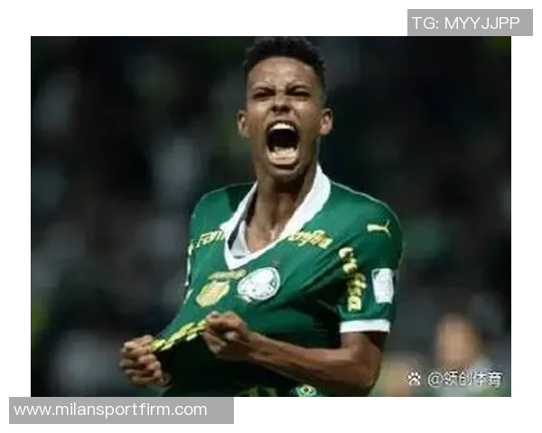 埃斯特旺10岁签约耐克16岁身价破千万成巴甲新星